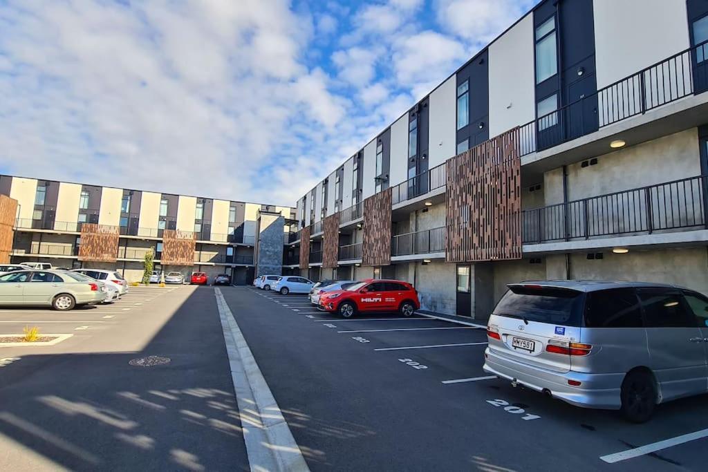 1 Bedroom City Base With Free Car Park Christchurch Exterior photo